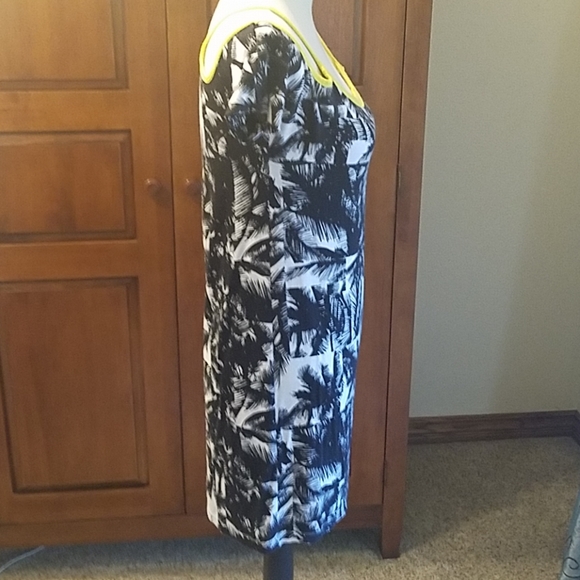 Fabletics cold shoulder rayon blend Tina exercise dress - Picture 5 of 8